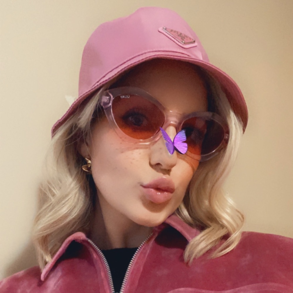 Meet your Posher, Sydney